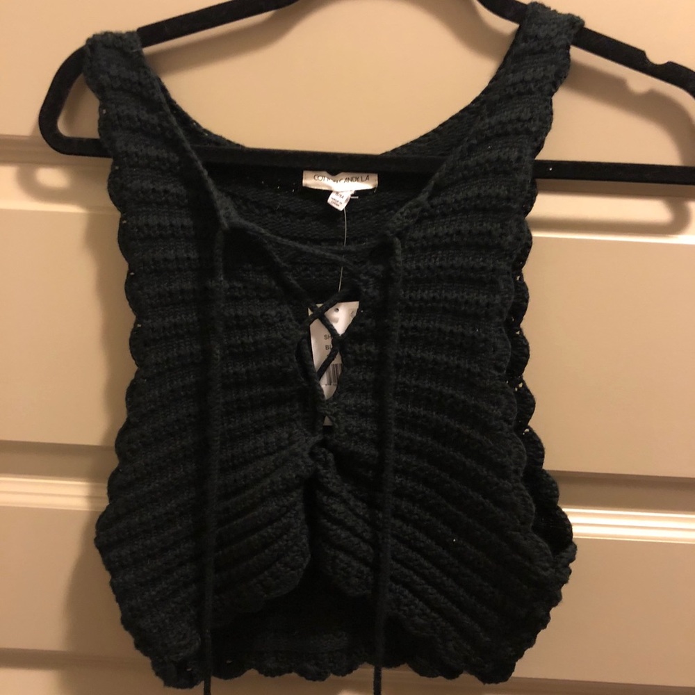 Black crochet crop top
